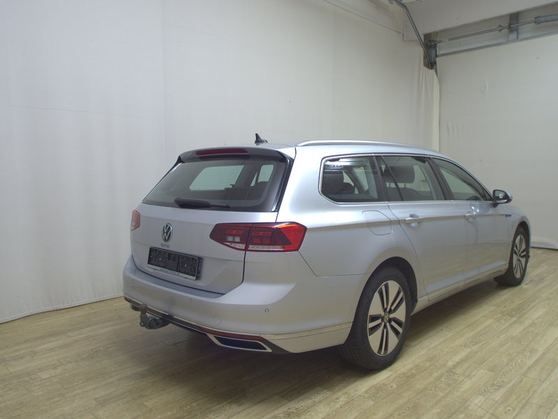 Volkswagen Passat GTE 1.4 TSI automatik • ACC • AHK — 4