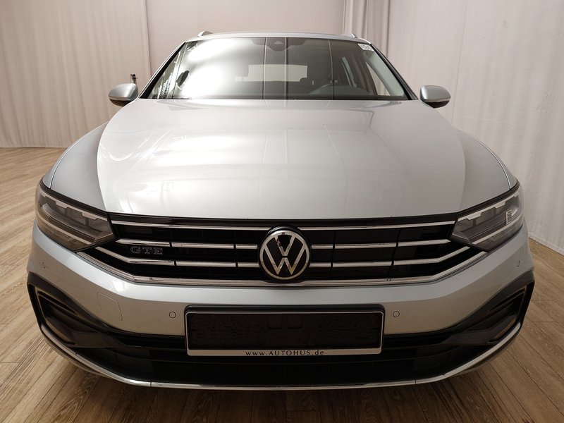 Volkswagen Passat GTE 1.4 TSI automatik • ACC • AHK — 9