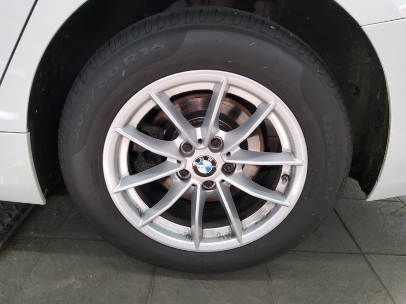 BMW 320d automatik • Full LED • digitalni instrumenti — 11