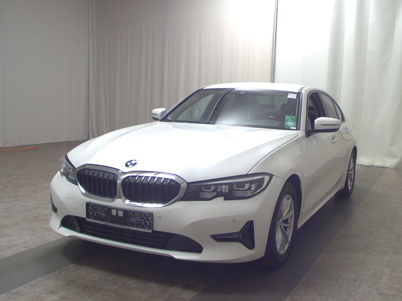 BMW 320d automatik • Full LED • digitalni instrumenti — 2