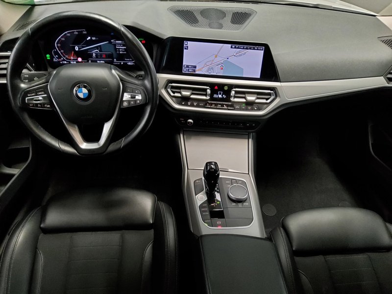 BMW 320d automatik • Full LED • digitalni instrumenti — 5