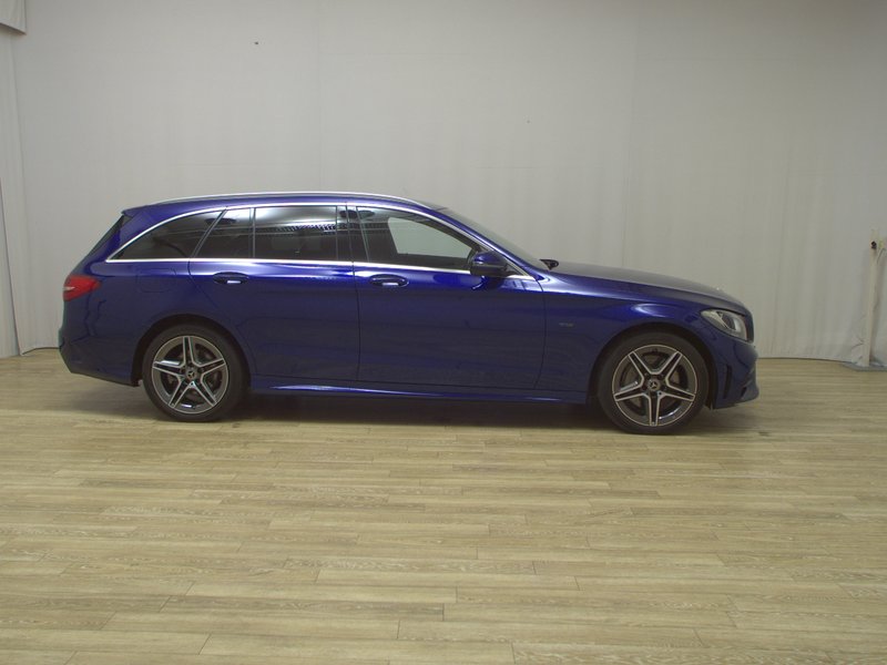 Mercedes-Benz C 300 de karavan automatik AMG Line • koža
