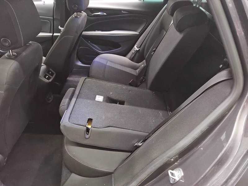 Opel Insignia ST 1.5 D Business Edition automatik • LED • navigacija — 12