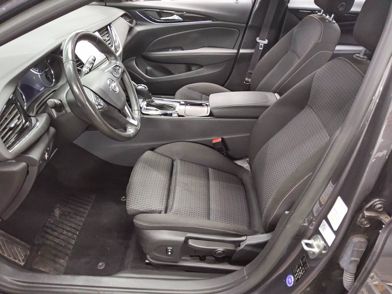 Opel Insignia ST 1.5 D Business Edition automatik • LED • navigacija — 8
