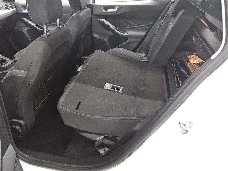 Ford Focus Turnier 1.0 EcoBoost Cool&Connect • navigacija — 13
