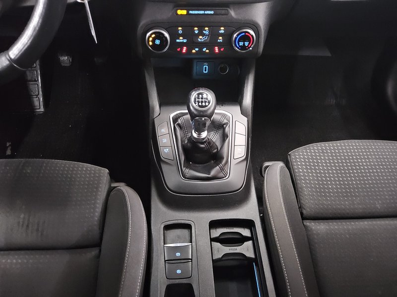 Ford Focus Turnier 1.0 EcoBoost Cool&Connect • navigacija — 6