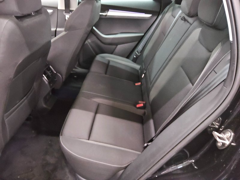 Škoda Karoq 2.0 TDI Tour automatik • LED • digitalni instrumenti — 13