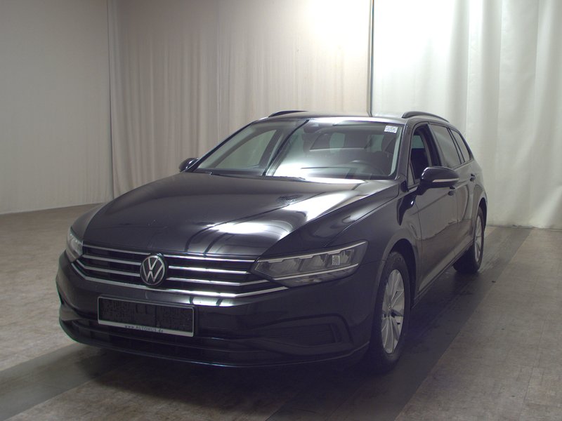 Volkswagen Passat 2.0 TDI Business • ACC • Full LED — 14