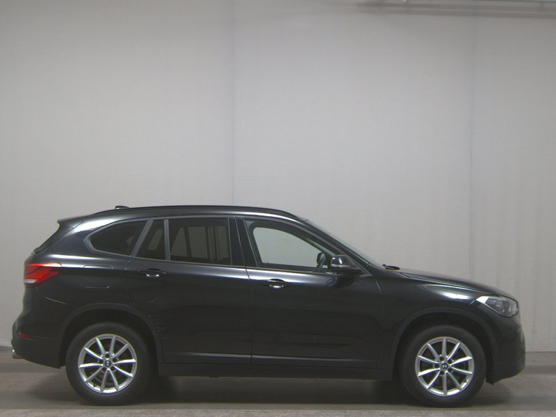BMW X1 sDrive20d automatik Advantage • Full LED • navigacija