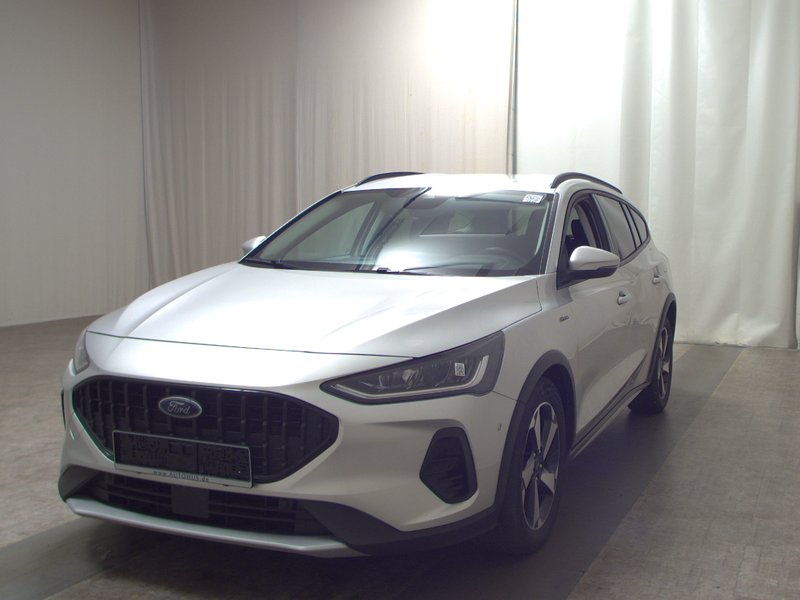 Ford Focus Turnier 1.5 EcoBlue Active automatik • LED • AHK — 2