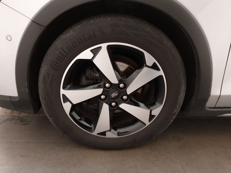 Ford Focus Turnier 1.5 EcoBlue Active automatik • LED • AHK — 8