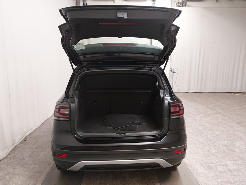 Volkswagen T-Cross 1.0 TSI Style automatik • bežično punjenje • Full LED — 17