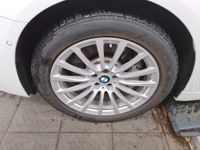 BMW 530e Touring automatik • Full LED • AHK — 11