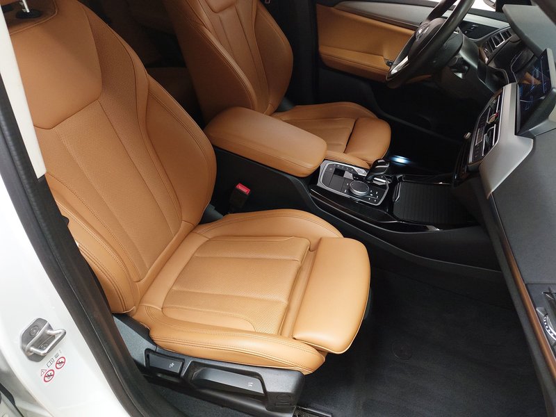 BMW X3 xDrive30e automatik • kuka • Full LED — 10