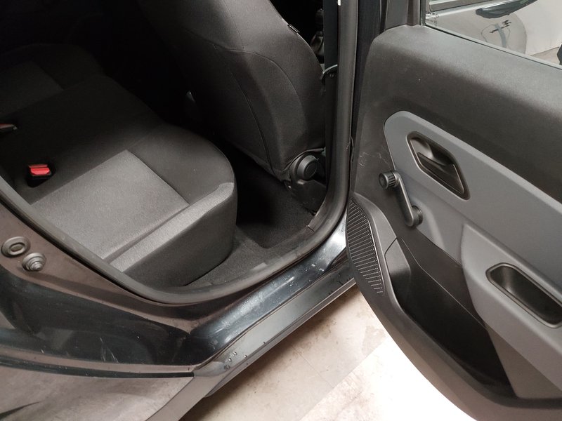 Dacia Duster 0.9 Tce — 23