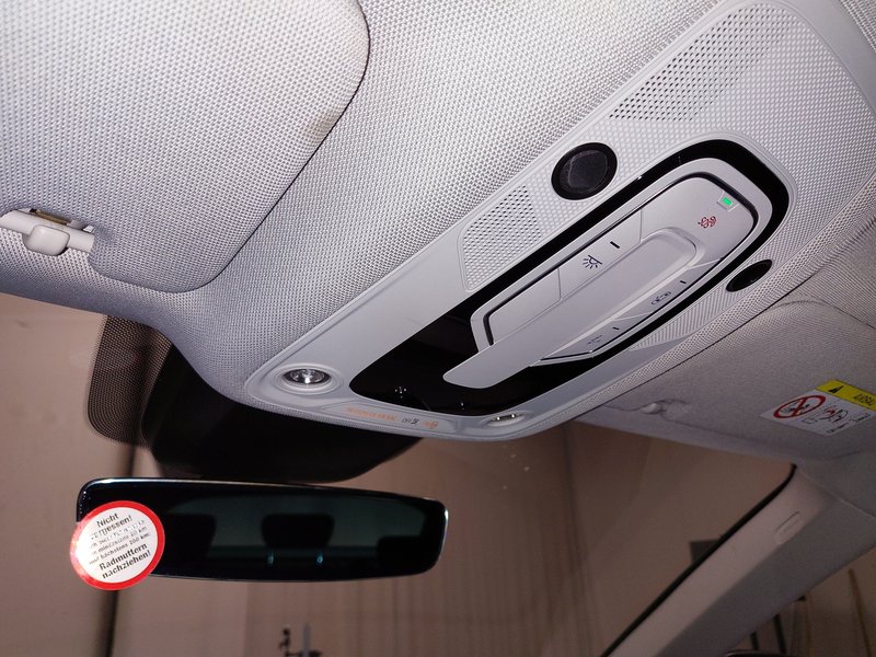 Audi e-tron Sportback 50 quattro • zračni ovjes • 360° kamera — 13