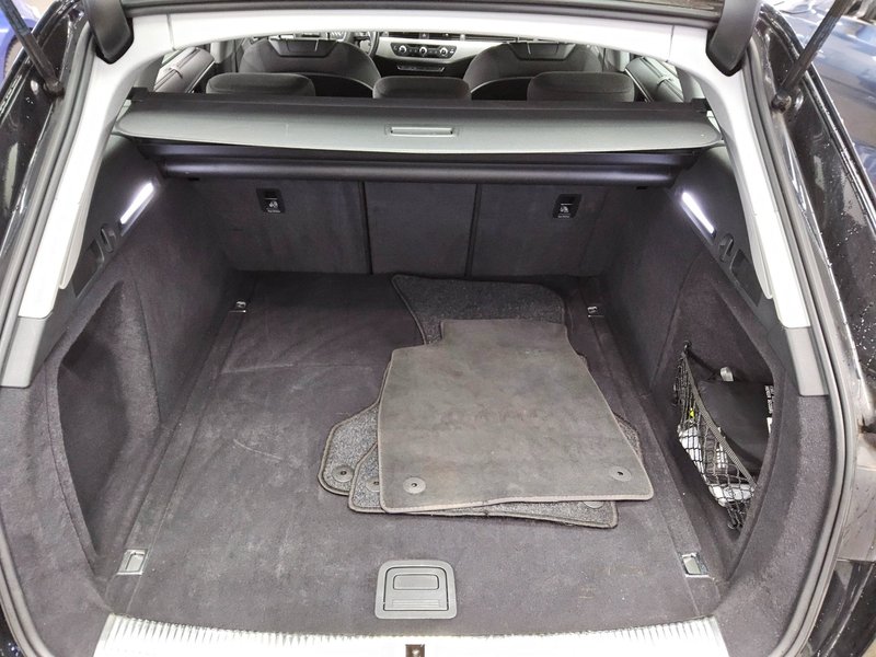 Audi A4 Avant 40 TDI automatik • ACC • Full LED — 11
