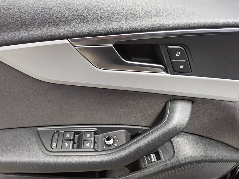 Audi A4 Avant 40 TDI automatik • ACC • Full LED — 9