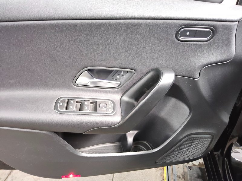 Mercedes-Benz A 200 d automatik • 360° kamera • koža — 10