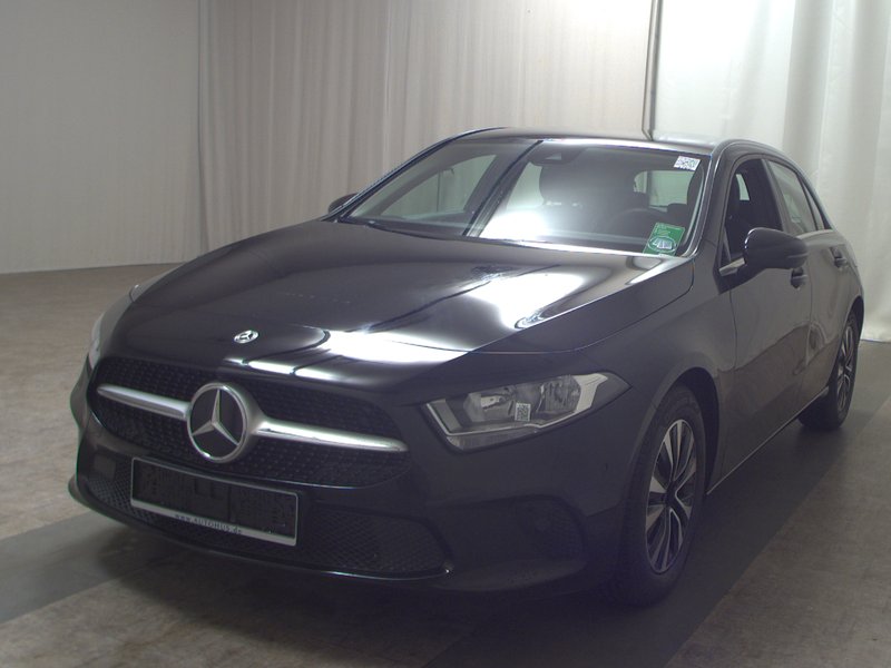 Mercedes-Benz A 200 d automatik • 360° kamera • koža — 2