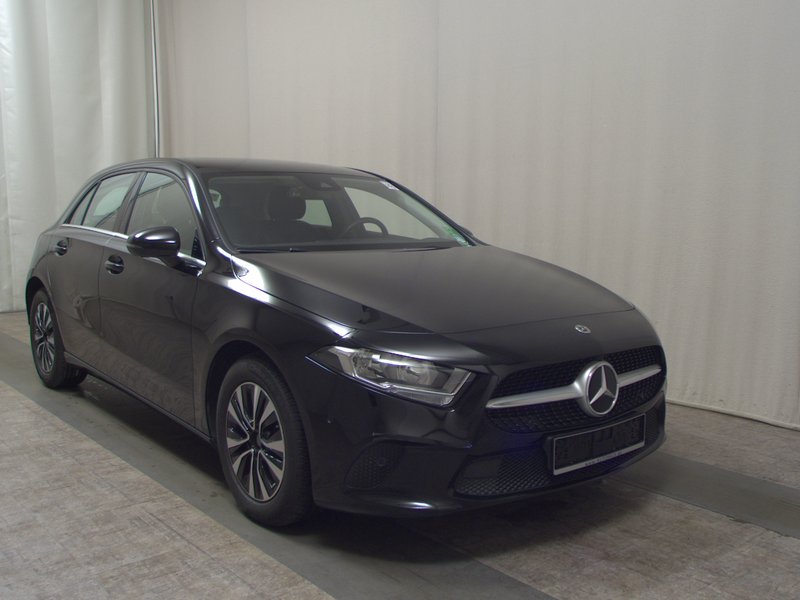 Mercedes-Benz A 200 d automatik • 360° kamera • koža — 3
