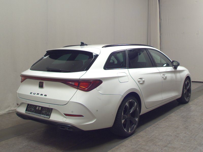 CUPRA Leon Sportstourer 2.0 TDI automatik • ACC • LED — 4