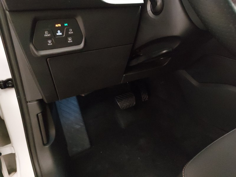 CUPRA Leon Sportstourer 2.0 TDI automatik • ACC • LED — 7