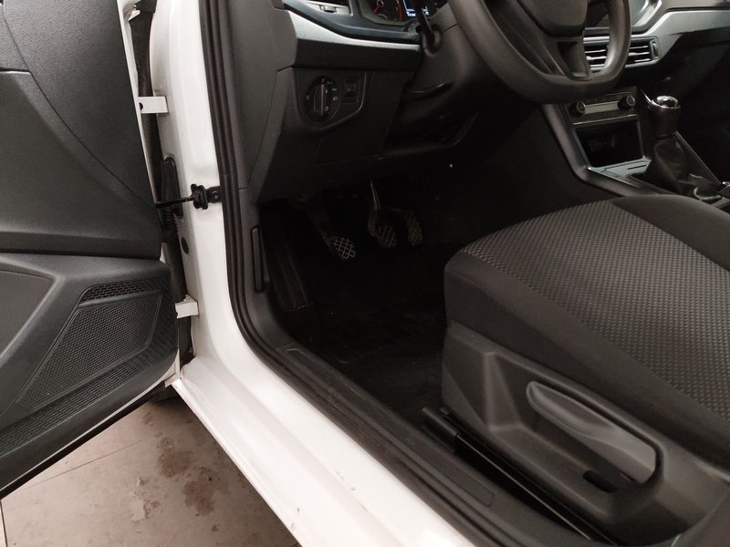 Volkswagen Polo 1.0 TSI Trendline — 7