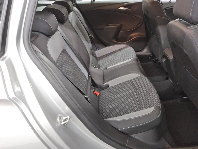 Opel Astra ST 1.5 D Business Edition automatik • LED • navigacija — 13