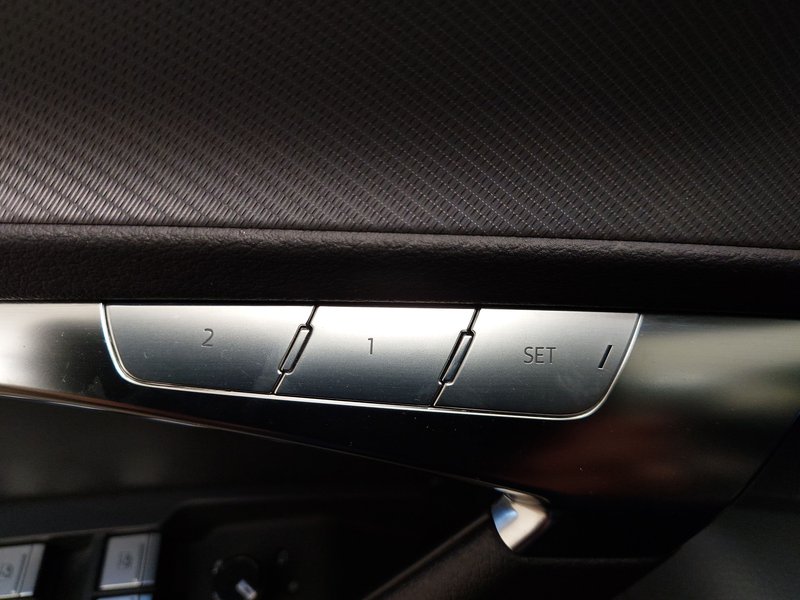Audi A6 40 TDI automatik quattro design • 360° kamera • Adaptivno ogibanje — 15