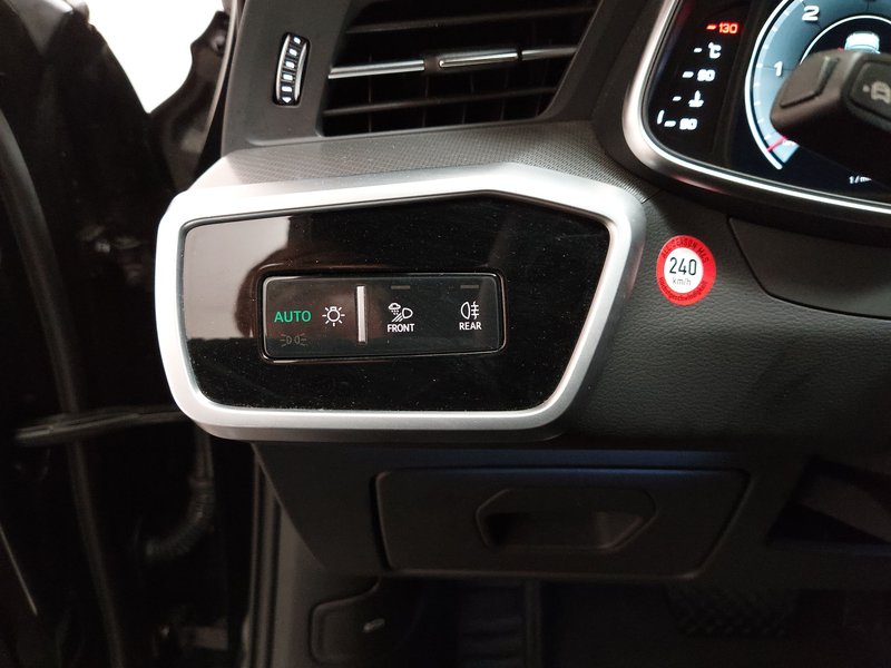 Audi A6 40 TDI automatik quattro design • 360° kamera • Adaptivno ogibanje — 7