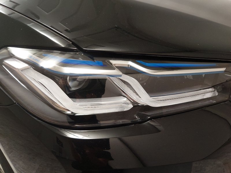 BMW 520d automatik • HUD • ACC — 16