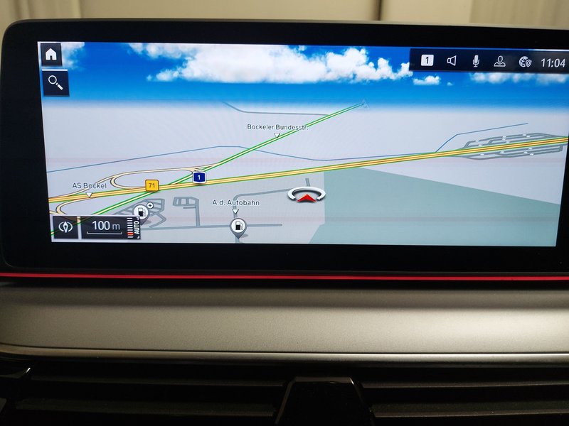 BMW 520d automatik • HUD • ACC — 20