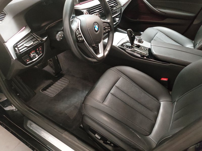 BMW 520d automatik • HUD • ACC — 6