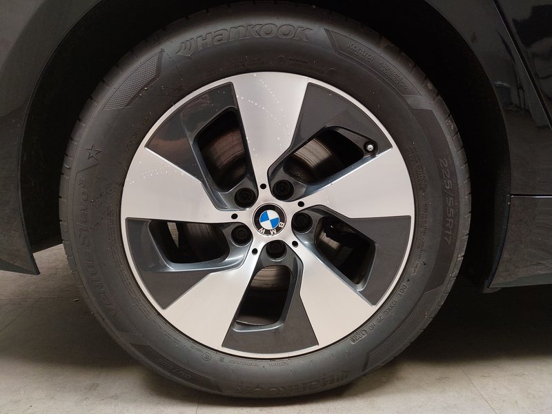 BMW 520d automatik • HUD • ACC — 8