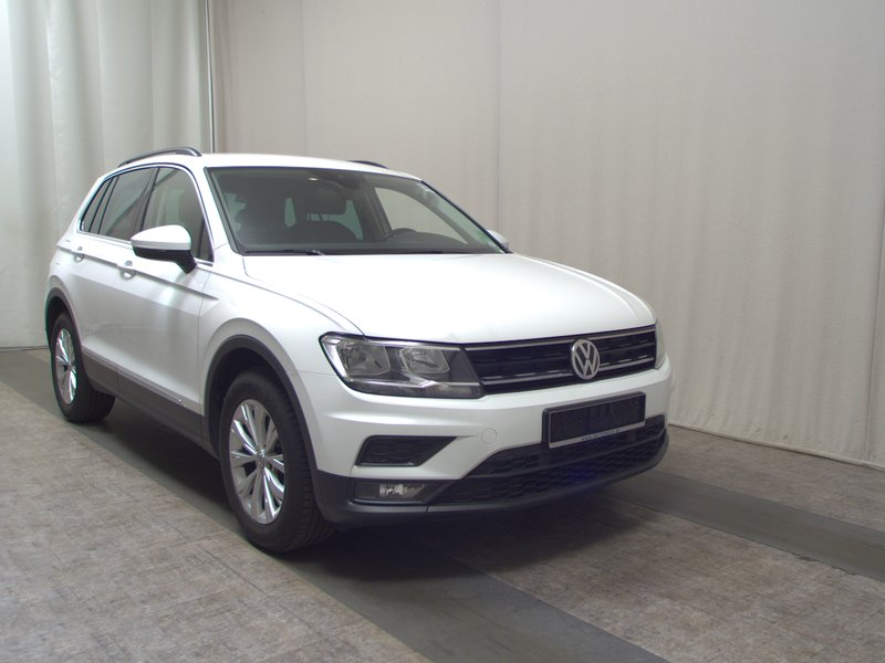 Volkswagen Tiguan 2.0 TDI Comfortline automatik • ACC • AHK — 3