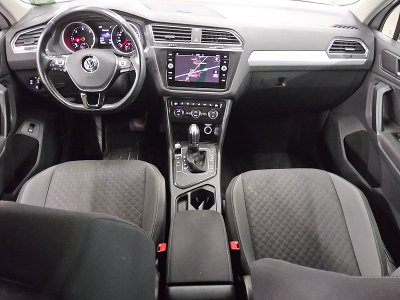 Volkswagen Tiguan 2.0 TDI Comfortline automatik • ACC • AHK — 5