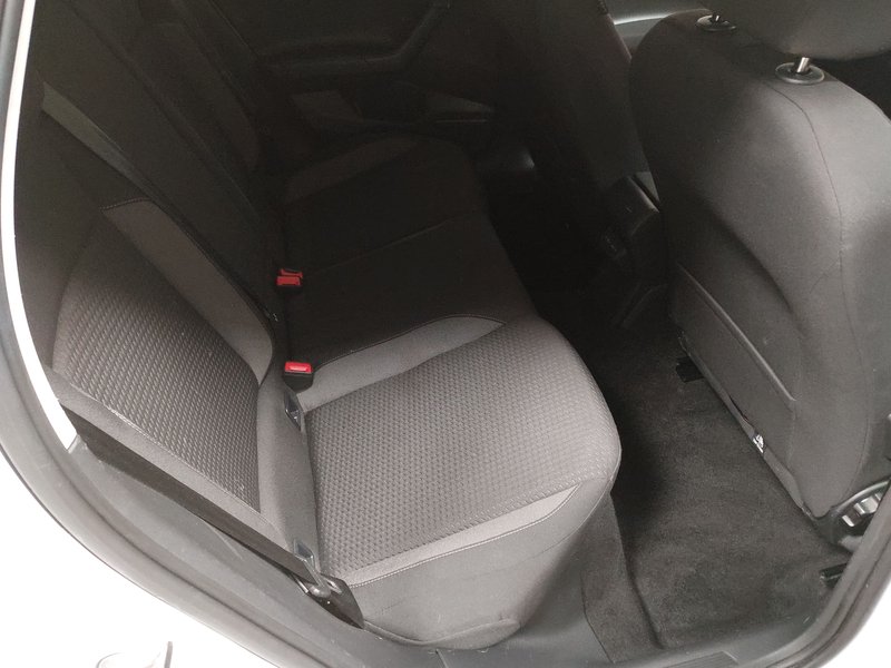 Volkswagen Polo 1.0 Life • Full LED • digitalni instrumenti — 12