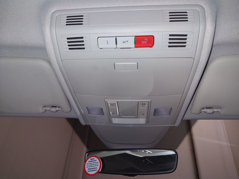 Volkswagen Polo 1.0 Life • Full LED • digitalni instrumenti — 13