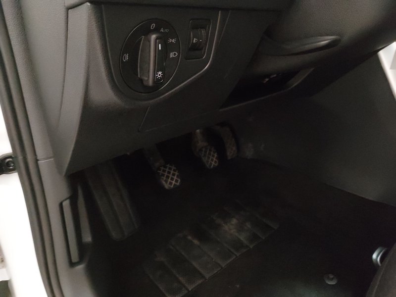 Volkswagen Polo 1.0 Life • Full LED • digitalni instrumenti — 7