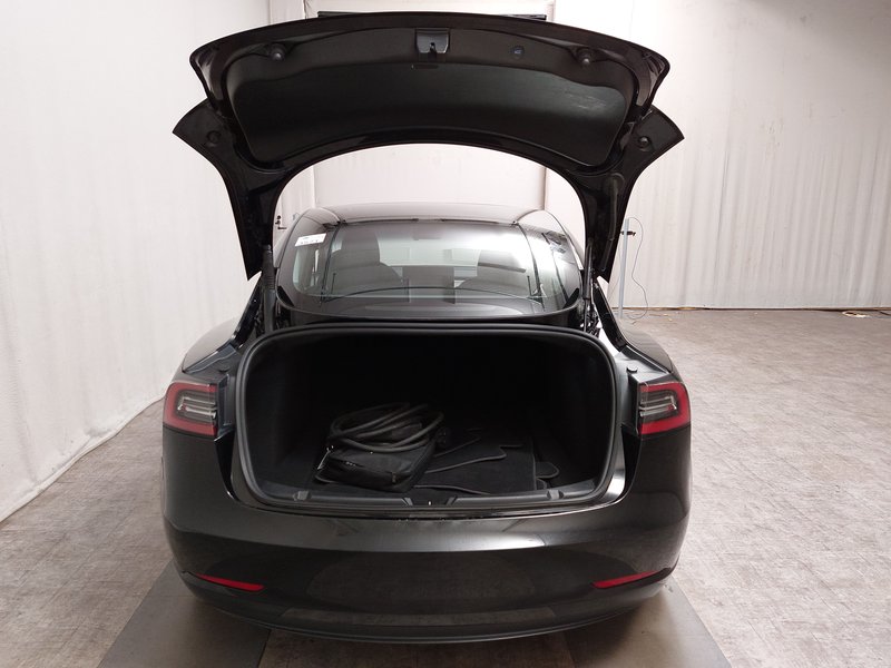 Tesla Model 3 • ACC • Full LED — 15