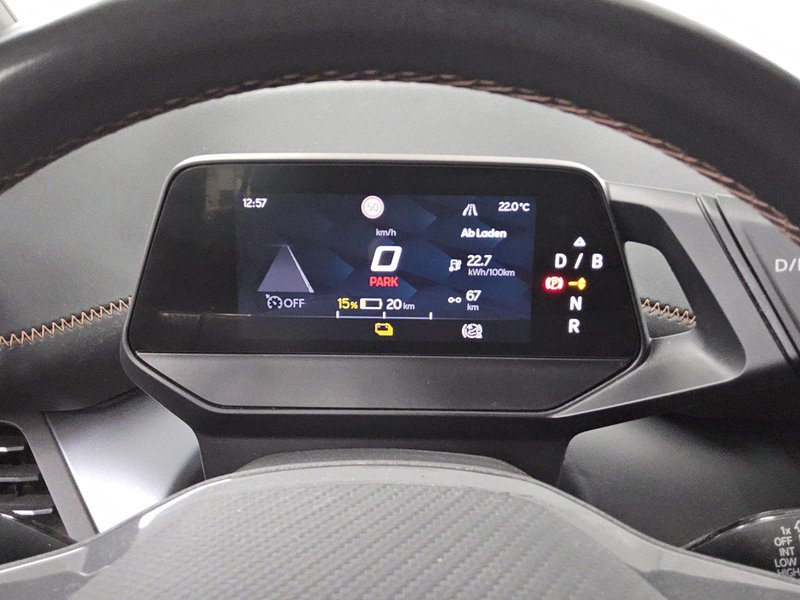 CUPRA Born • ACC • Full LED — 8