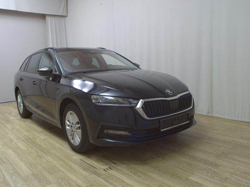 Škoda Octavia Kombi 2.0 TDI automatik Ambition • ACC • Full LED — 3