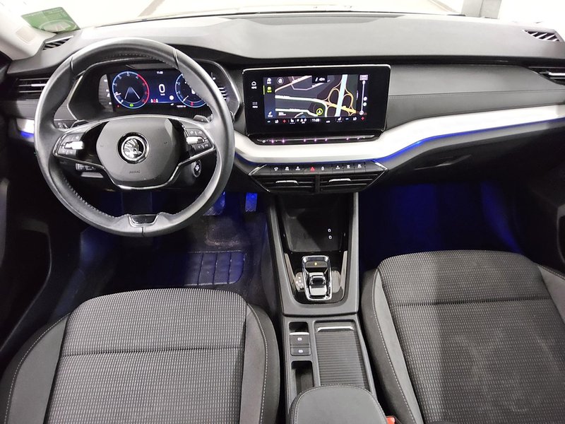 Škoda Octavia Kombi 2.0 TDI automatik Ambition • ACC • Full LED — 5
