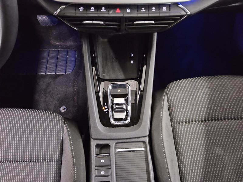 Škoda Octavia Kombi 2.0 TDI automatik Ambition • ACC • Full LED — 6
