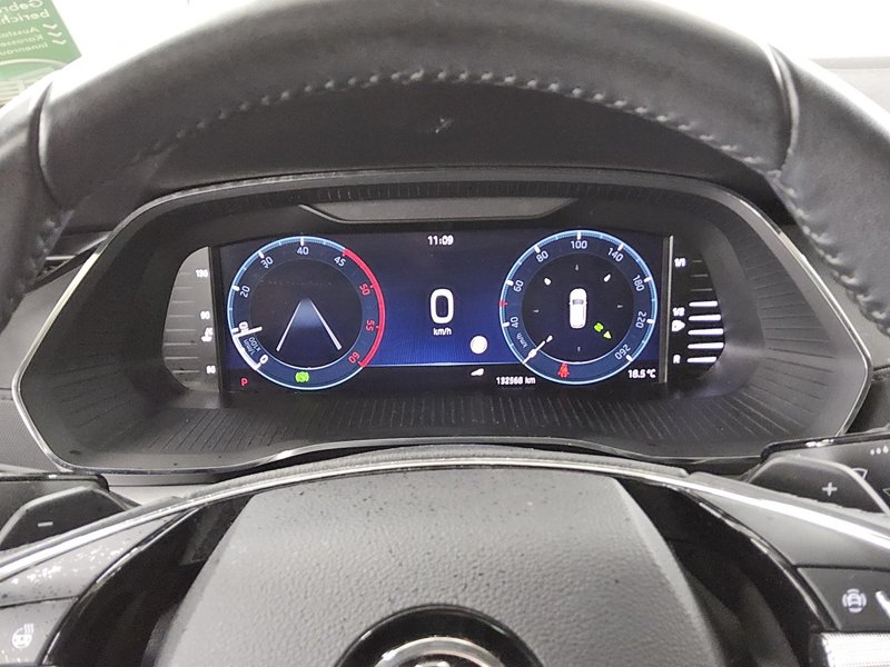 Škoda Octavia Kombi 2.0 TDI automatik Ambition • ACC • Full LED — 8
