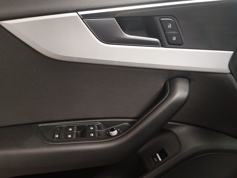 Audi A4 Avant 40 TDI automatik quattro • električna peta vrata • LED — 5