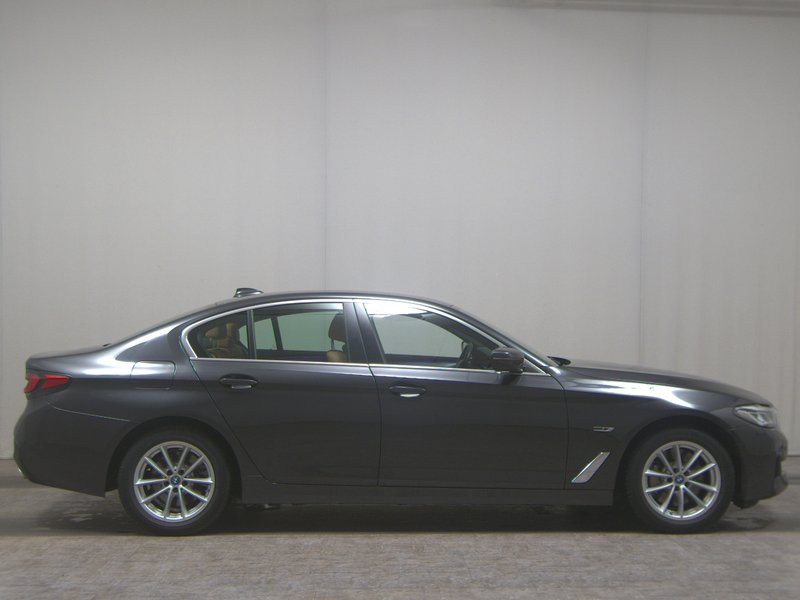 BMW 530e automatik • ACC • koža