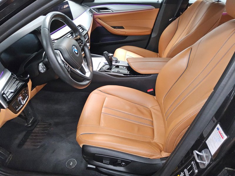 BMW 530e automatik • ACC • koža — 9