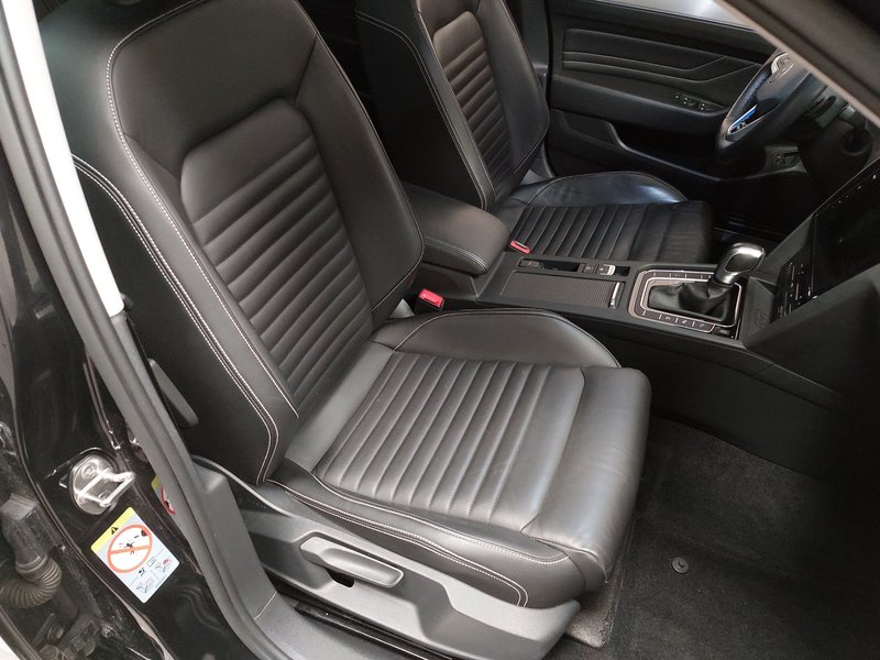 Volkswagen Passat Variant GTE 1.4 TSI automatik • masaža • digitalni instrumenti — 10